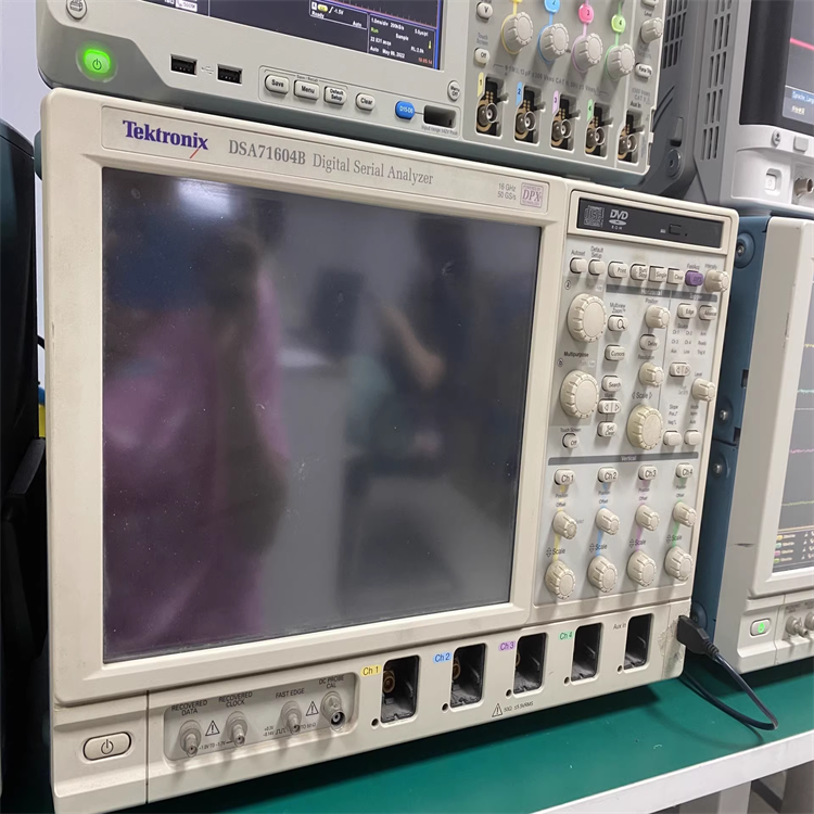 Tektronix DSA71604B示波器16GHz