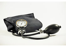 Hypertension：未经校正的家用血压计主导着在线市场