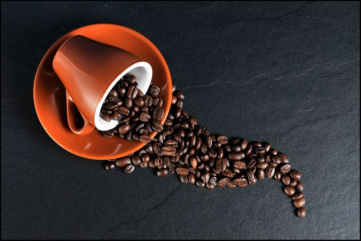 AJKD：好消息！常喝咖啡可以降低肾结石风险！