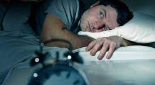 Sleep：COVID-19封锁期间，晚上接触电子设备如何影响了我们的睡眠？