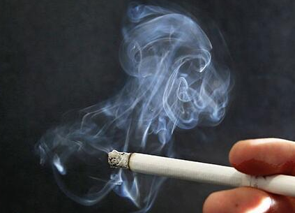 Nat Med：烟草控制政策对全球吸烟率的影响