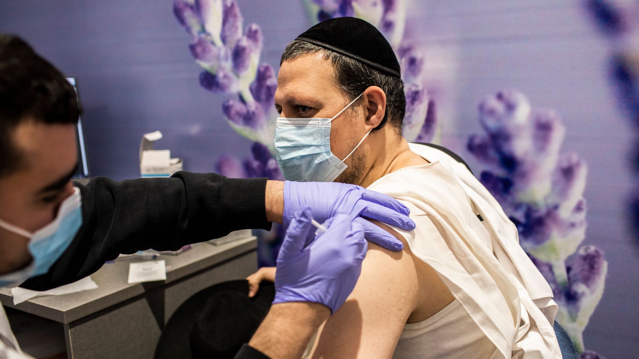 以色列最新真实世界研究证实<font color="red">BioNTech</font>疫苗在首剂后有效率为85％，力证推迟接种二剂