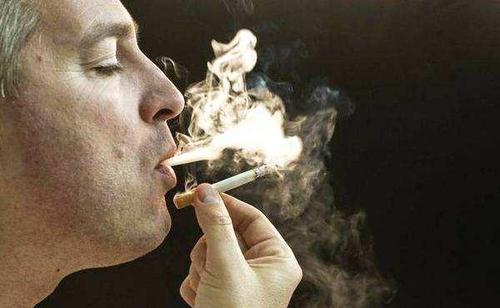 IBD: 被动吸烟会增加克罗恩氏病患者肠道手术的风险