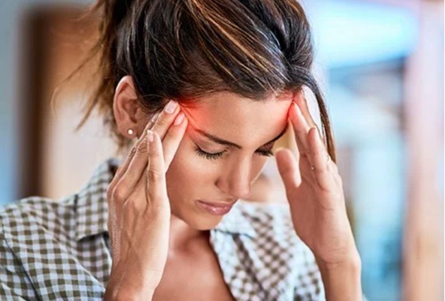Neurology：有偏<font color="red">头痛</font>的妇女，更年期的高血压风险明显增加