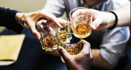 Lancet子刊：2020年近四成新发癌症与饮酒有关！ 就算适度饮酒也会致癌！