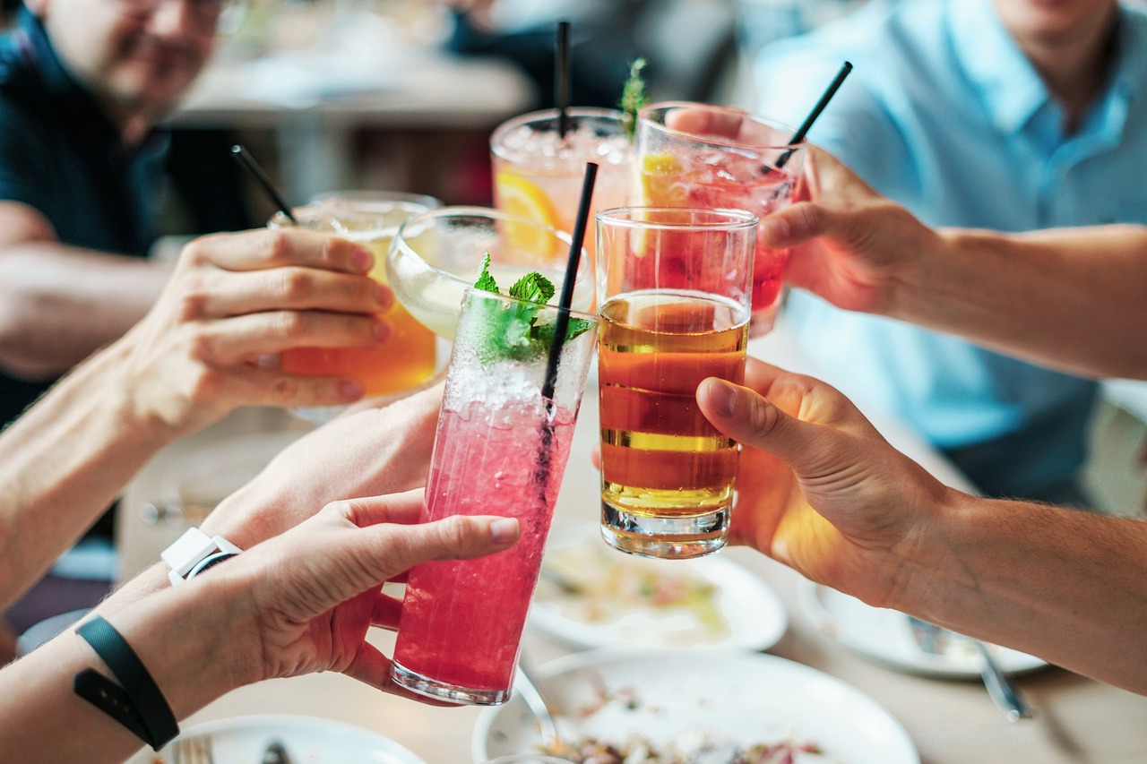 近1000万亚洲人10年队列研究:饮酒伴高血糖导致越来越多的胆道癌！风险可以翻倍！