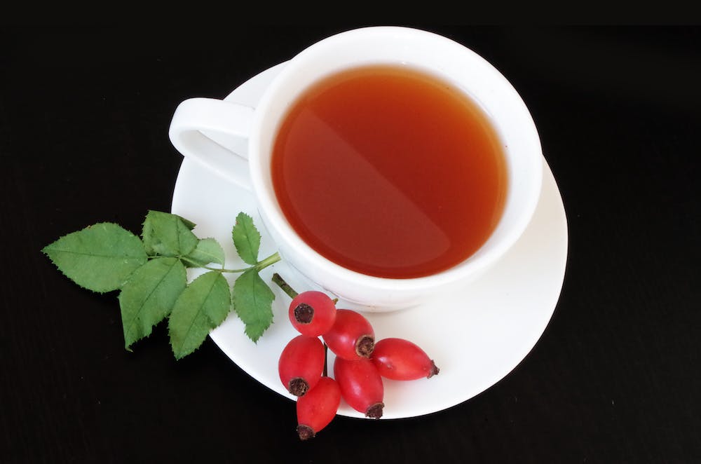 Sci Rep：评估茶摄入量与龋齿和牙周炎风险之间的关系