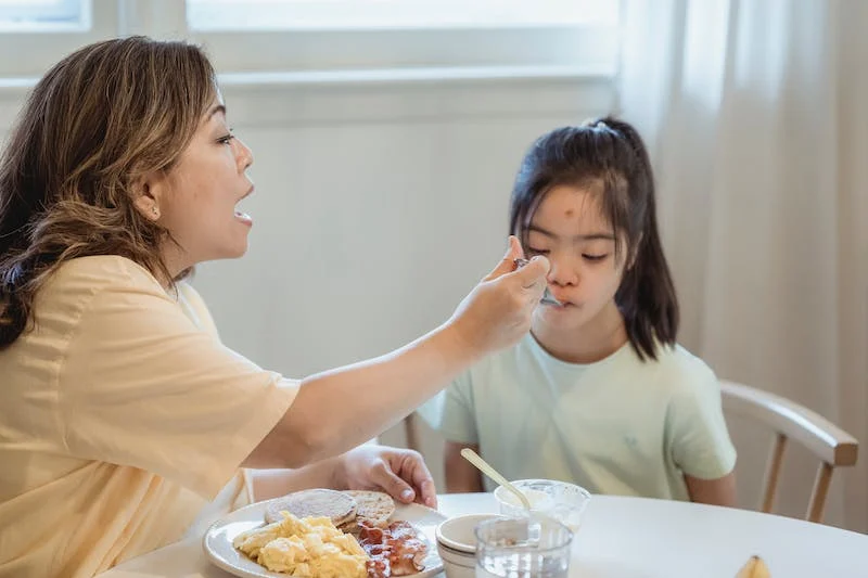 J Allergy Clin Immunol：婴儿期频繁使用保湿剂与食物过敏的发生有关