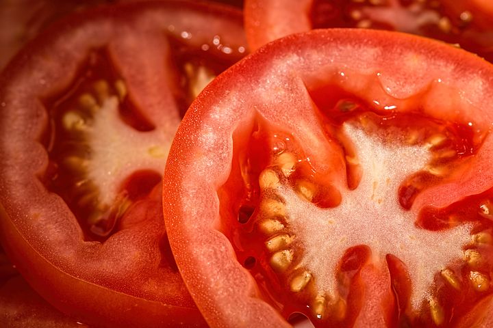 西红柿可预防高血压！中山大学超十万人前瞻性研究揭示最佳摄入量