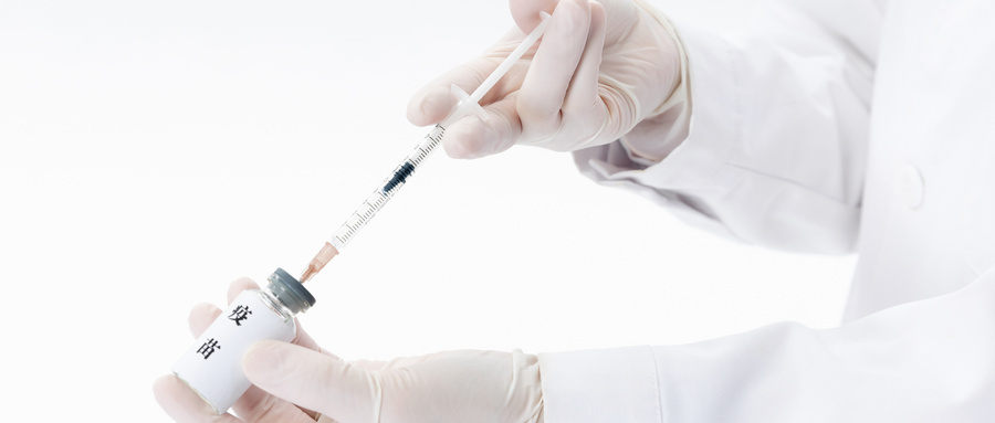 A&R：接种疫苗的个体中痛风和严重 SARS-CoV-2 感染的额外风险：一项一普通人群研究