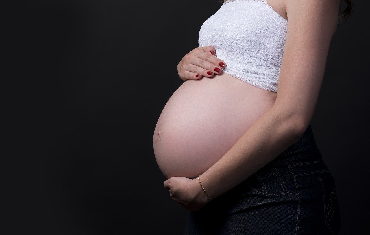 孕早期反酸用PPI会致畸？这个269万孕妇参与的超大型研究，提供最新证据！