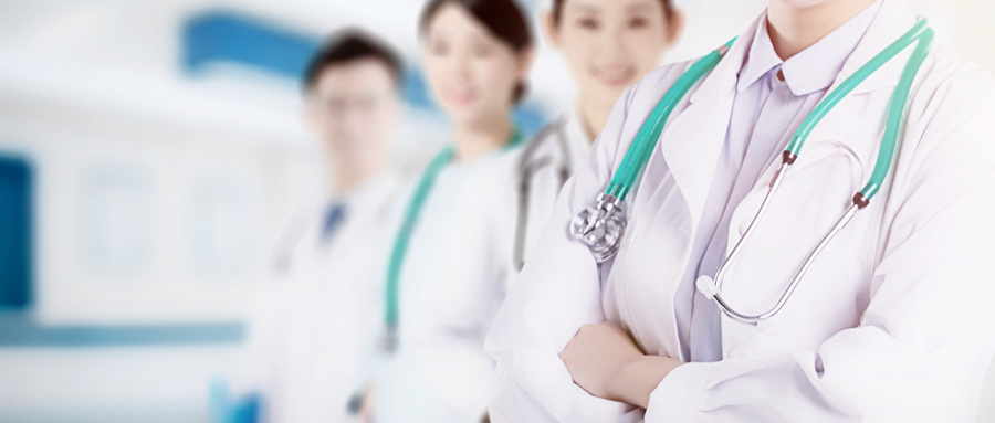 陕西一医院规定到龄不续聘，44岁女医护人员遭遇职业危机