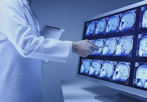European Radiology:基于MRI分形和放射组学分析的生殖细胞肿瘤非侵入性鉴别诊断