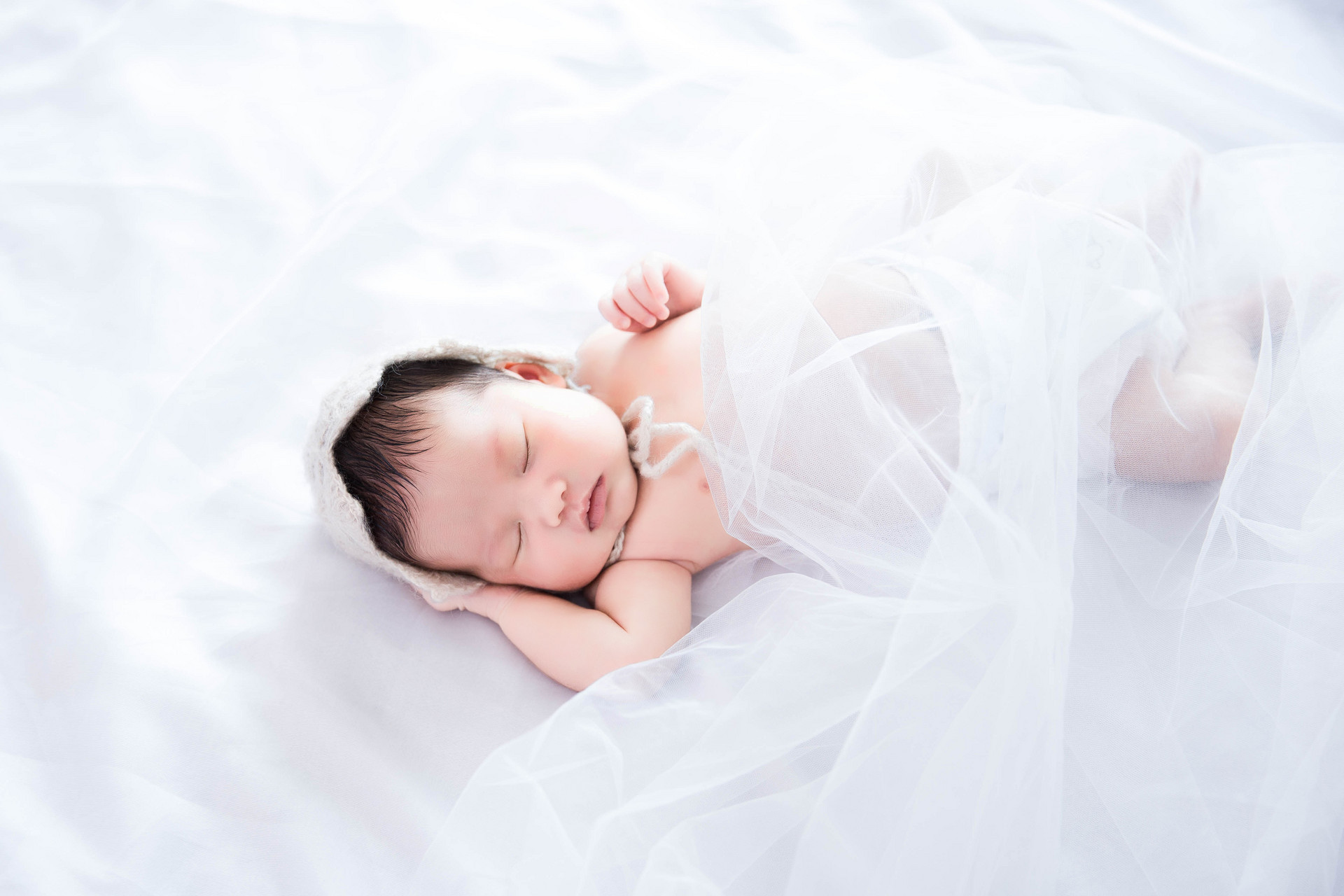 PCCM：新生儿ECMO治疗中PaO2与死亡率之间的关系