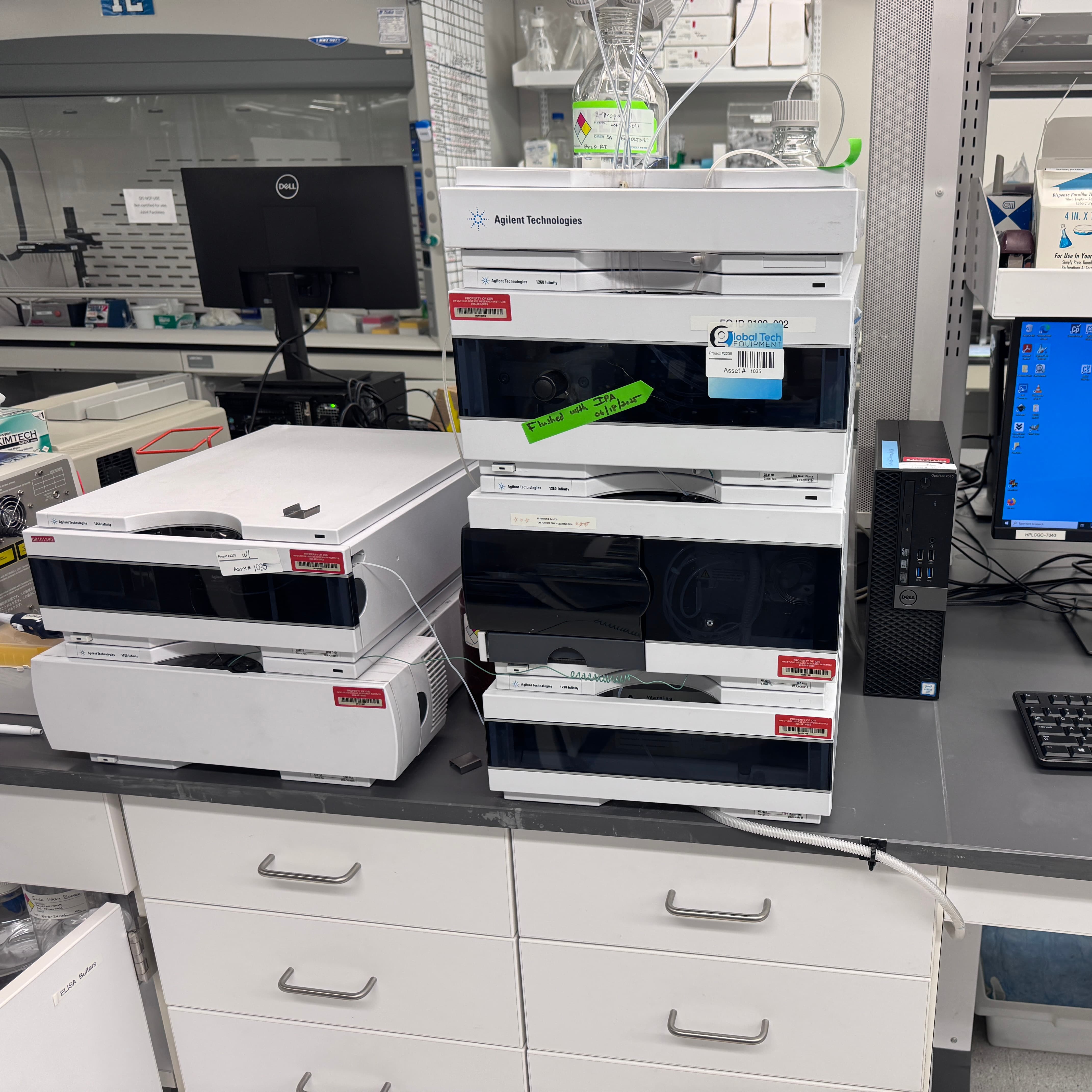 二手安捷倫 Agilent 1260 Infinity HPLC 高效液相色譜儀，包含：G1311B 1260 四元泵、G1329B 1260 自動進樣器（ALS）、G1330B 1290 恒溫器