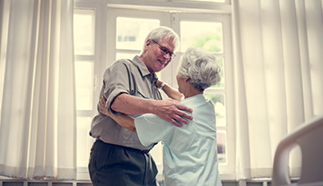 Age&Aging：快去学广场舞——荟萃分析证明跳舞能明显改善老年认知功能！