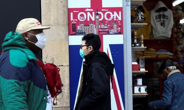 英国逾10万人联署，要求封城应对疫情，超市抢购，学者抗议