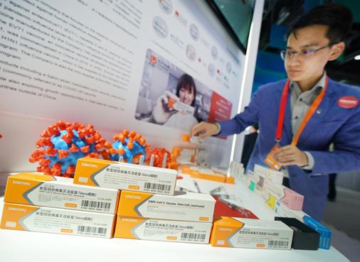 中国新冠疫苗首针将于1月15日接种，首批预计接种5000万人次