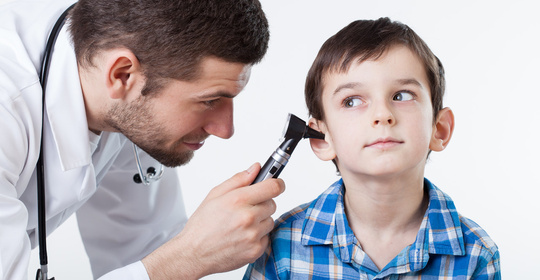 5 岁男童听力下降，磁共振检查后妈妈后悔不已
