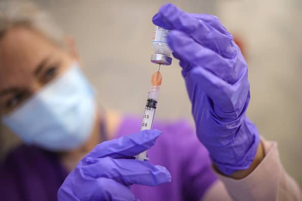 美国NIH启动研究接种疫苗后还要不要戴口罩？