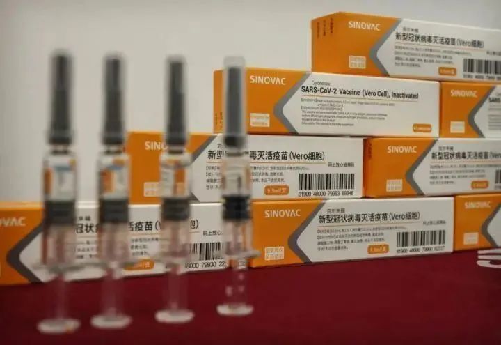 中国发布首版新冠疫苗接种指南！建议60岁以上人群接种
