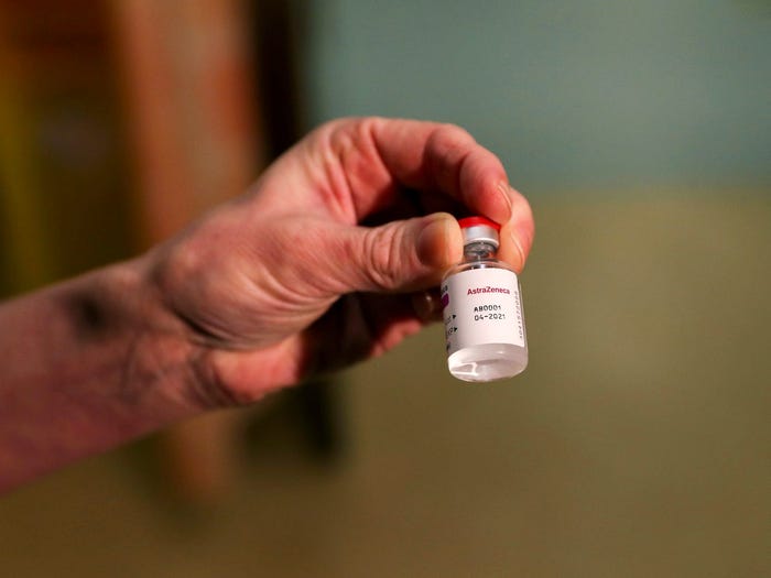 丹麦成首个宣布完全停用阿斯利康疫苗，恐担忧疫苗导致血栓事件