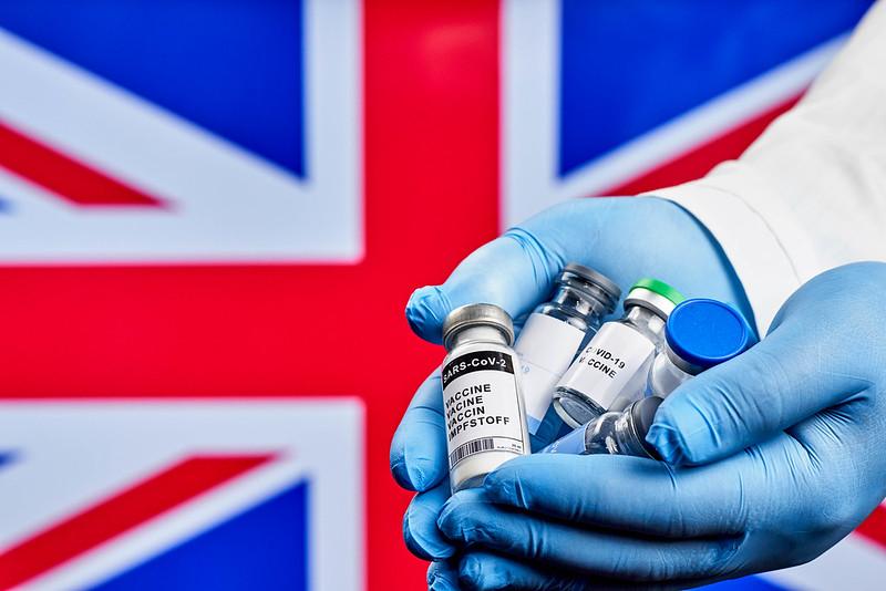 担忧免疫力下降，英国计划9月开始接种新冠疫苗加强针