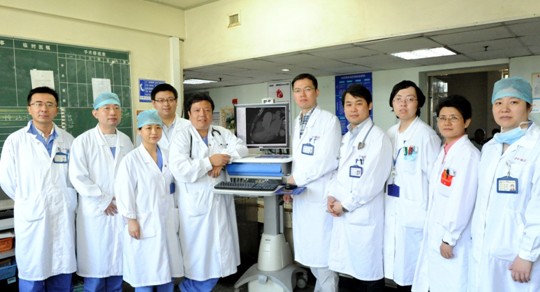 中国首例CABG后经心尖微创主动脉瓣置换术