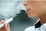 英政府在争议声中为电子烟颁发戒烟辅助认证