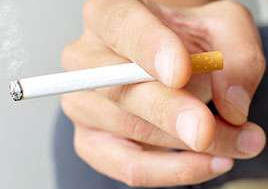保护非吸烟人群是预防肺癌的关键点