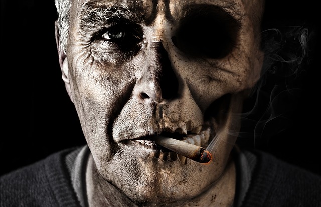 Arthritis Care Res：吸烟降低男性痛风风险?