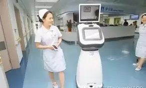 首批护士机器人“到岗”，机器人将取代护士？