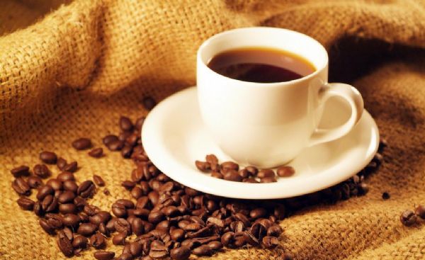 Clin Nutr：喝咖啡能抗炎？