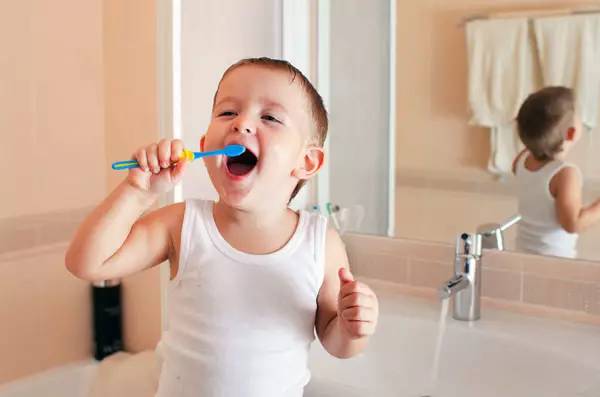 牙膏使用不对诱发口腔癌，99%的人不知道这些！