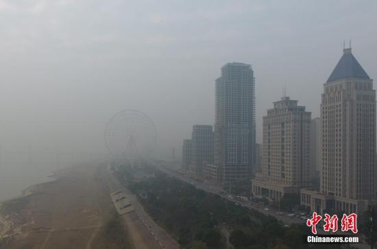北京<font color="red">官方</font>发布《雾霾防护常识十三问》