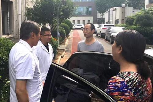 北京安定医院两位专家赴四川地震灾区进行心理危机干预