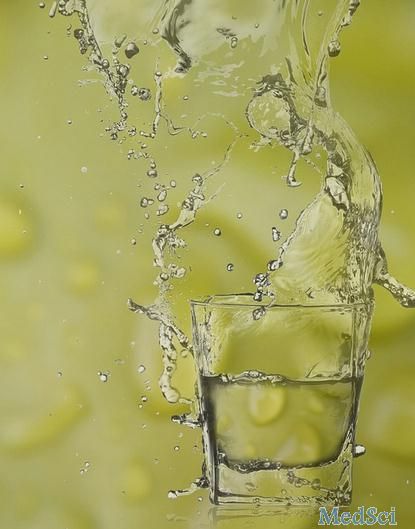 JAMA Psychiatry：喝水能预防痴呆？全靠水中的它。。。