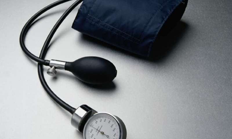J Intern Med：对于慢性肾病患者，严格控制血压可能使情况更糟糕！
