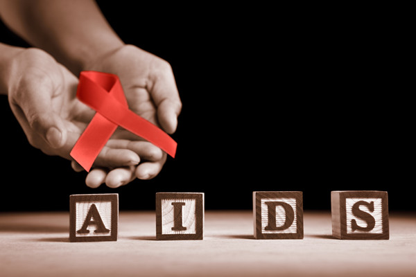 <font color="red">联合国</font>艾滋病规划署：中国艾滋病防控形势严峻 望消除歧视