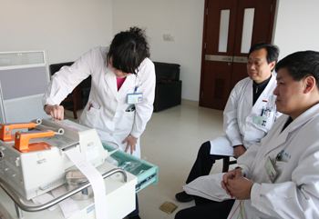 上海实行医师“驾照式”考核 69项不良执业行为将被记分