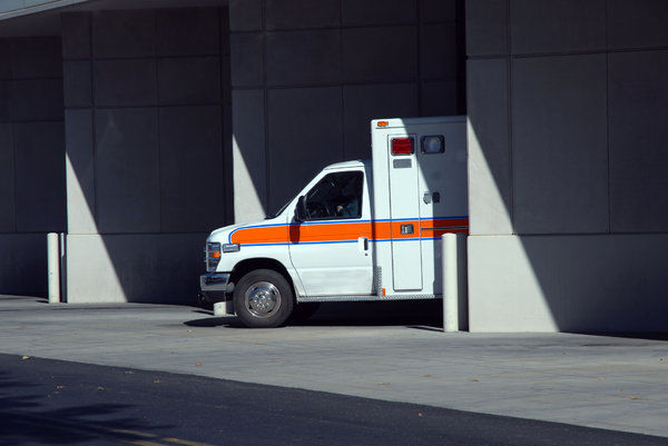 阜外医院牵头CAMI研究最新数据：中国心梗患者仅15%呼叫救护车就诊
