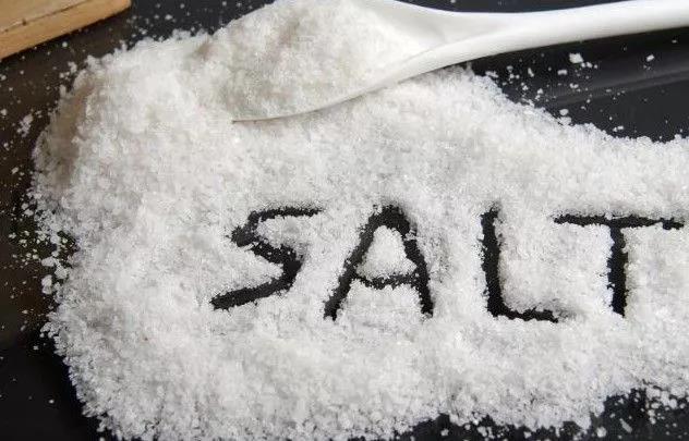 高血压病人到底该不该少吃盐？