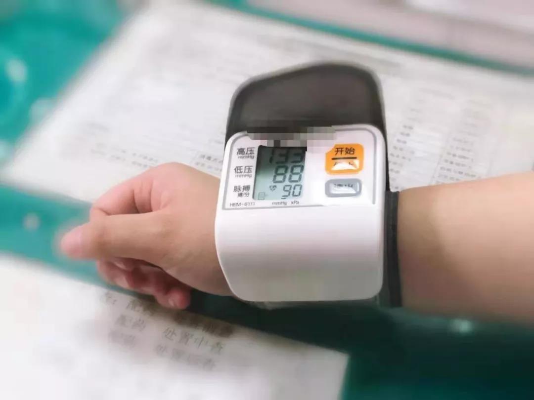 血压测量结果相距甚远！双上肢PICC置管患者的血压这样测！